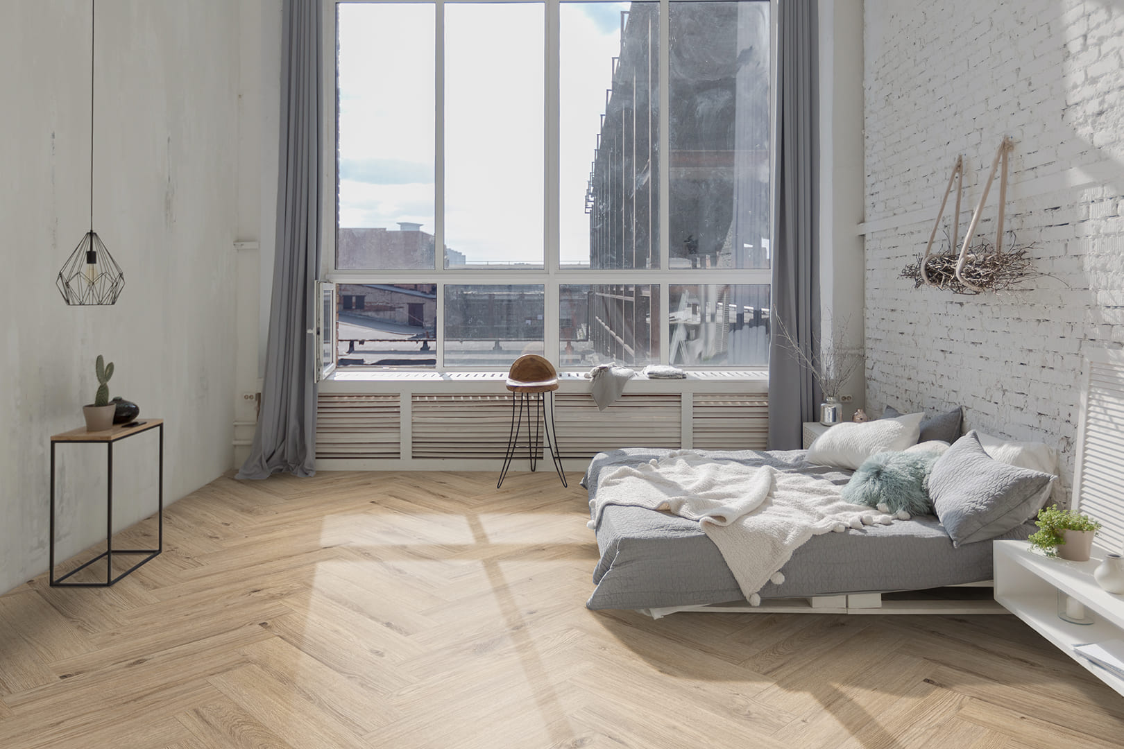 Ville Monasterio Oak Laminate Flooring